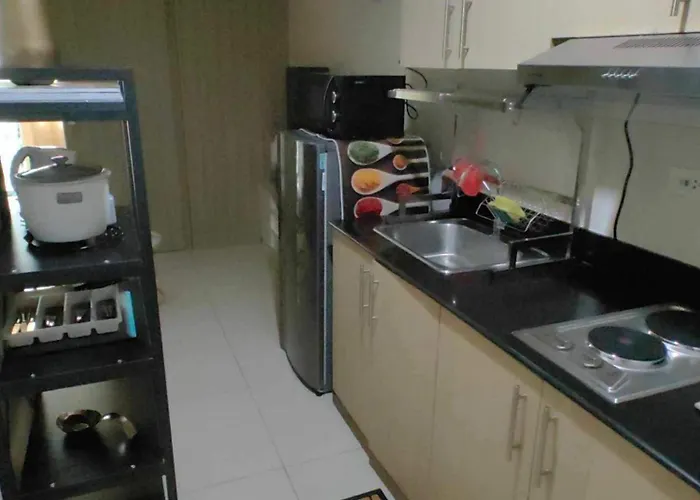 Near Moa, Naia, Picc, & Ccp That Is Comfy With A View! Apartment *